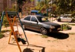 Как поменять местами детскую площадку и парковку для автомобилей