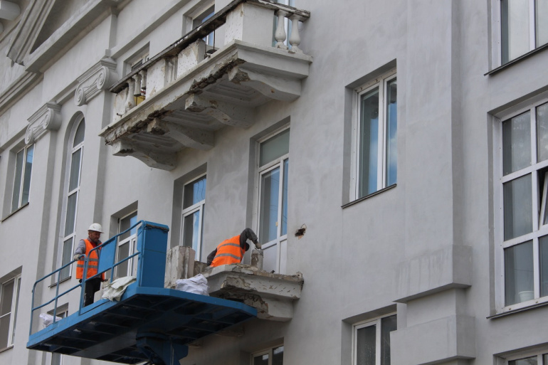 Как ремонтировать и что можно хранить на балконе или лоджии (фото 15)