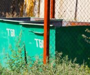 В ЗКО к мусорным контейнерам приставили видеокамеры