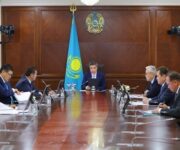 Олжас Бектенов провел совещание о ходе подготовки к отопительному сезону